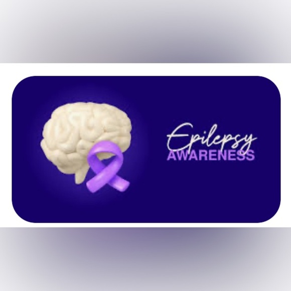 ✨🐠GOING LIVE✨🐠
                  ⭐️The Chartreuse Pirhana⭐️ - Picture 14 of 15